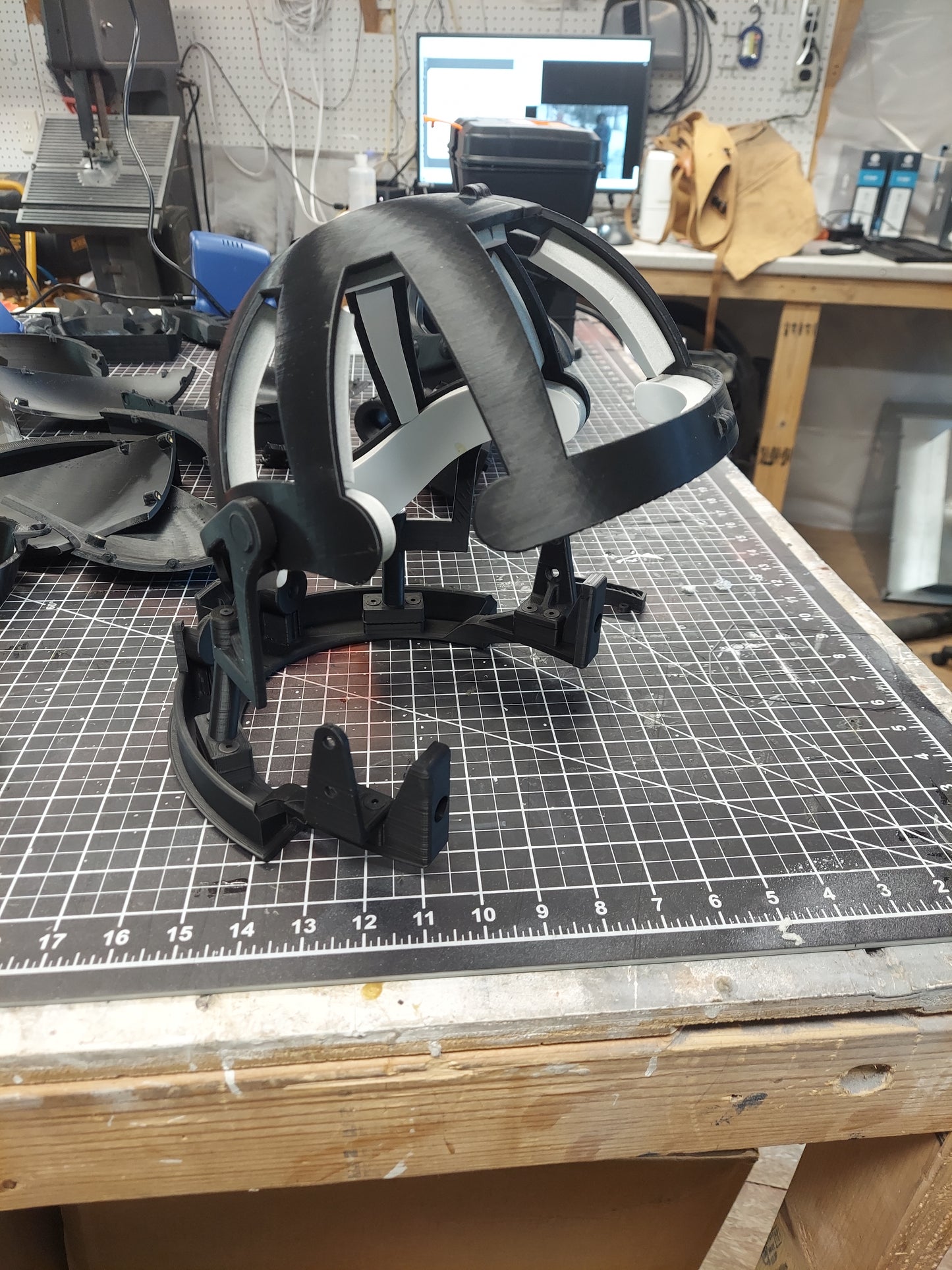 Void Lupines Version 7 Helmet (3D Print | Files Only)